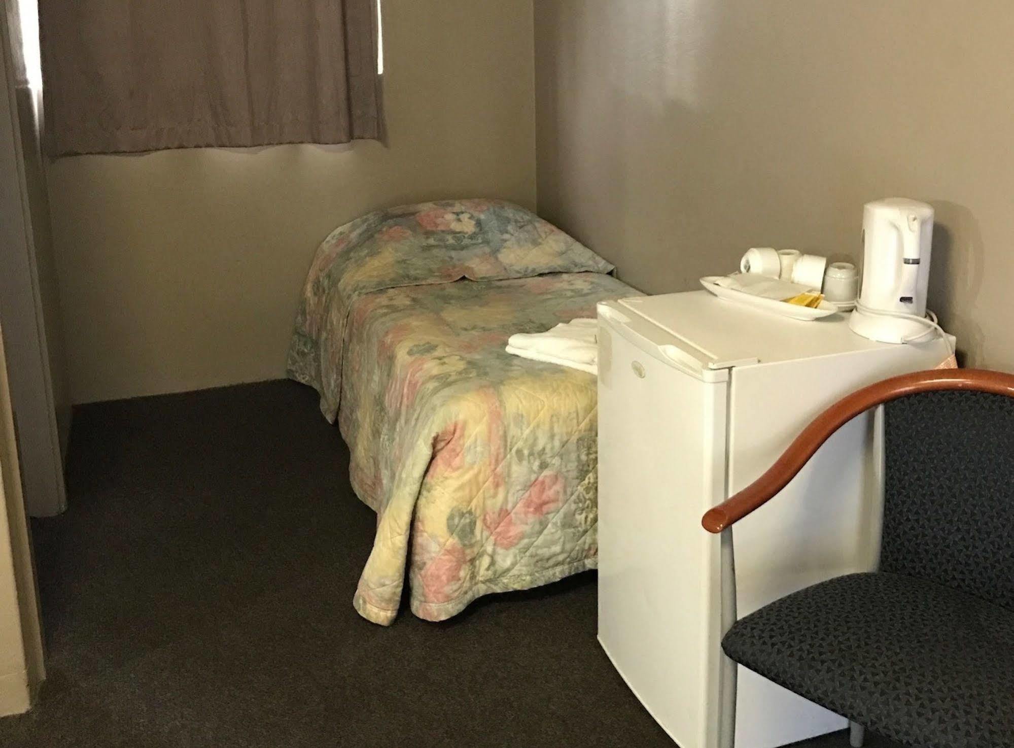 Commercial Hotel Motel リスゴー エクステリア 写真