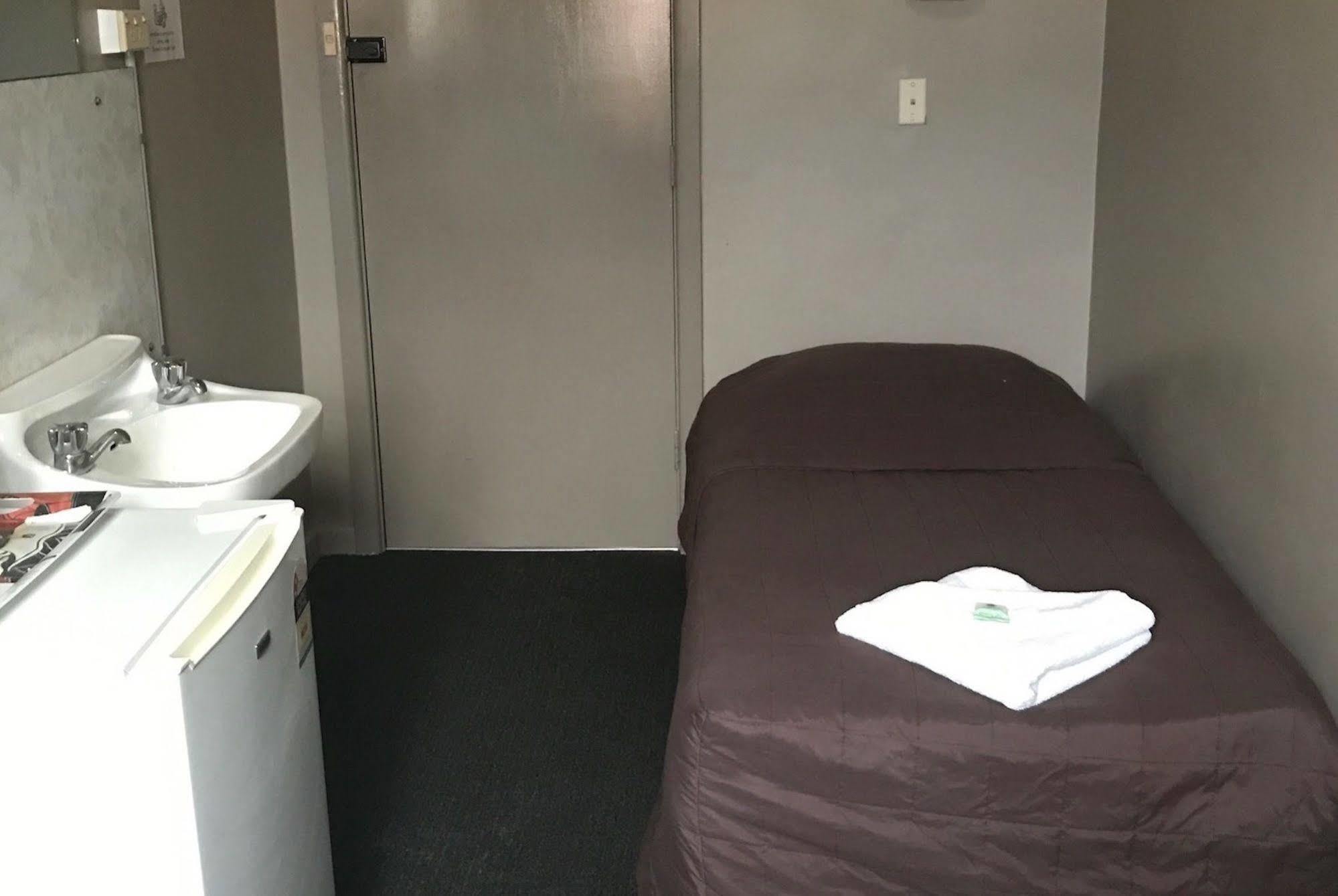 Commercial Hotel Motel リスゴー エクステリア 写真